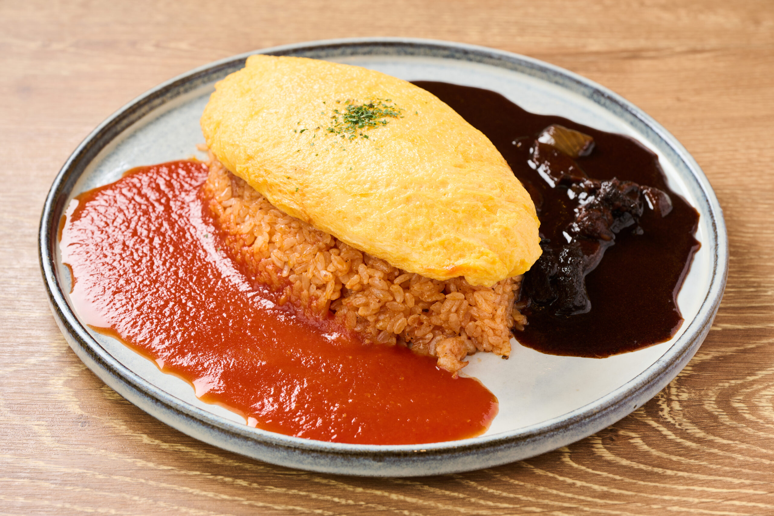 トマト&ハヤシオムライス（渋谷たまごけん限定）