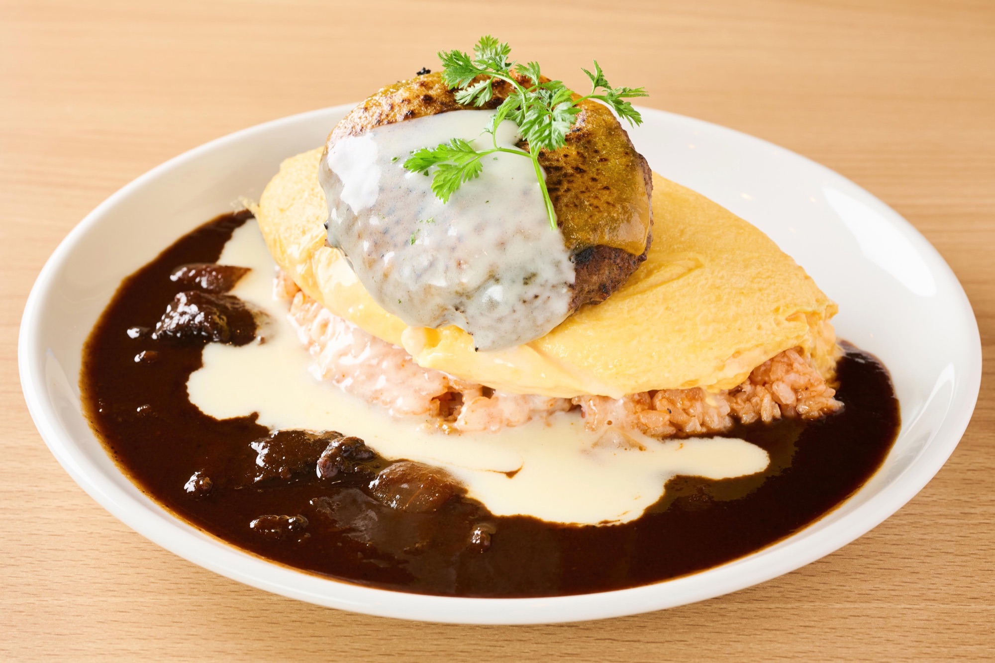 ダブルチーズ和牛ハンバーグオムライス