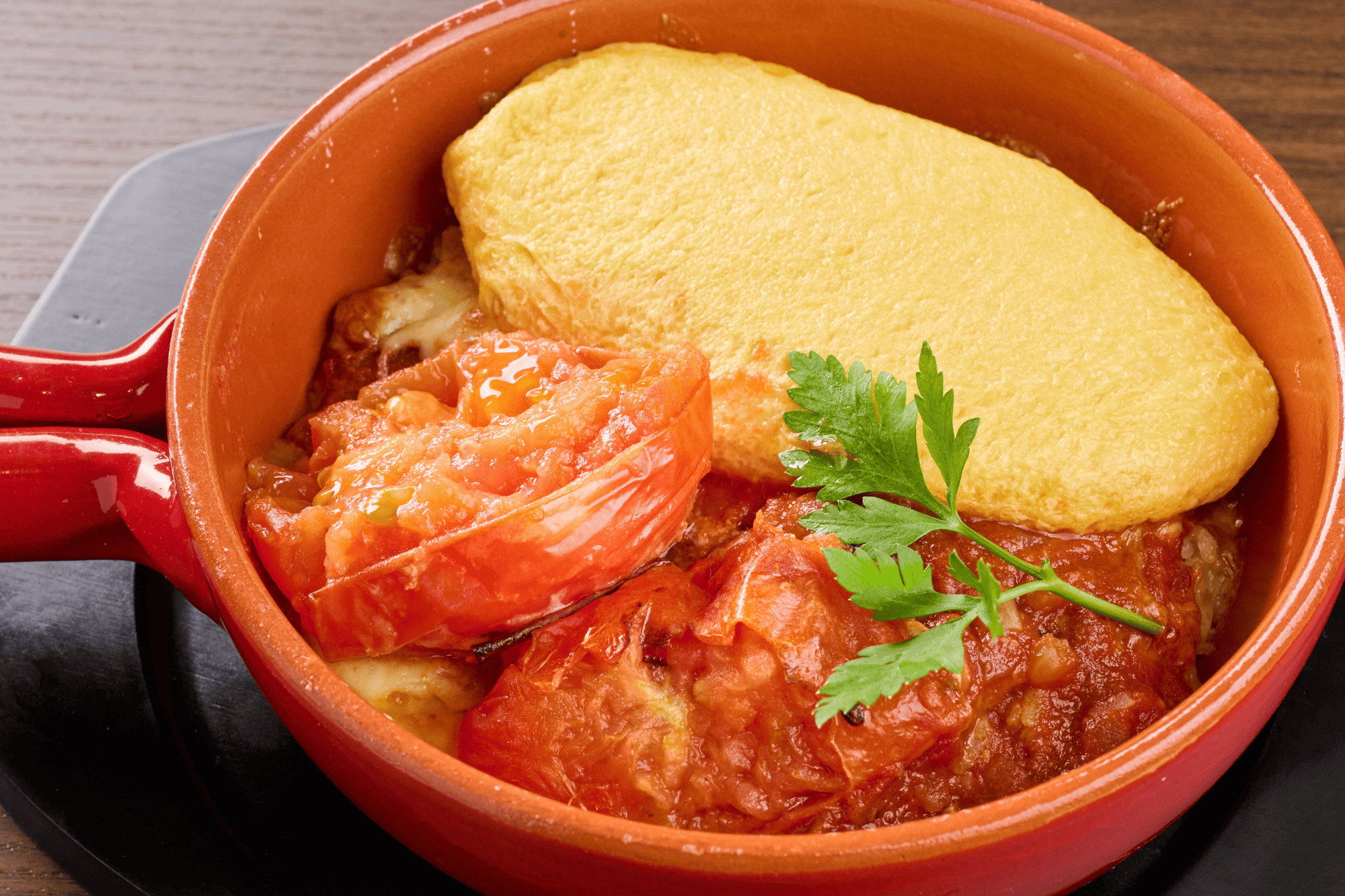 丸ごとトマトオムライスドリア