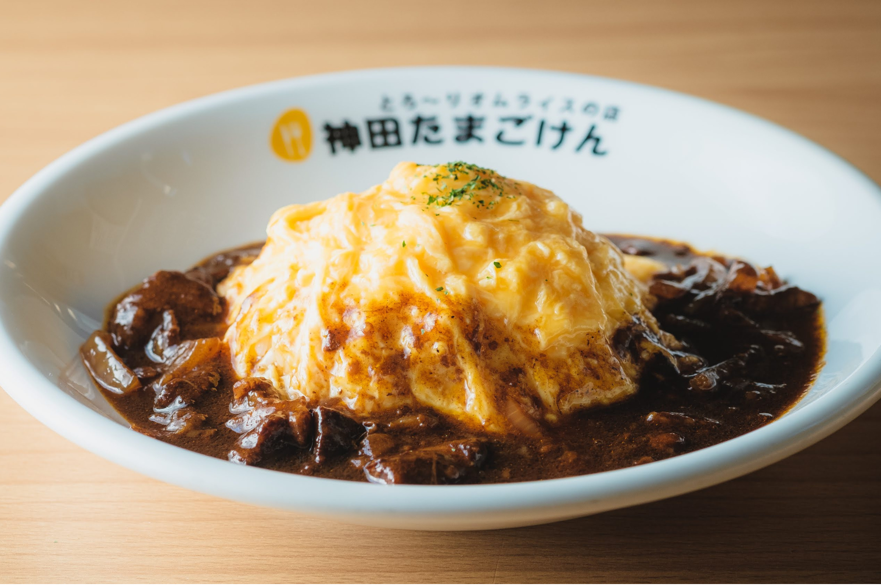 牛すじカレーオムライス